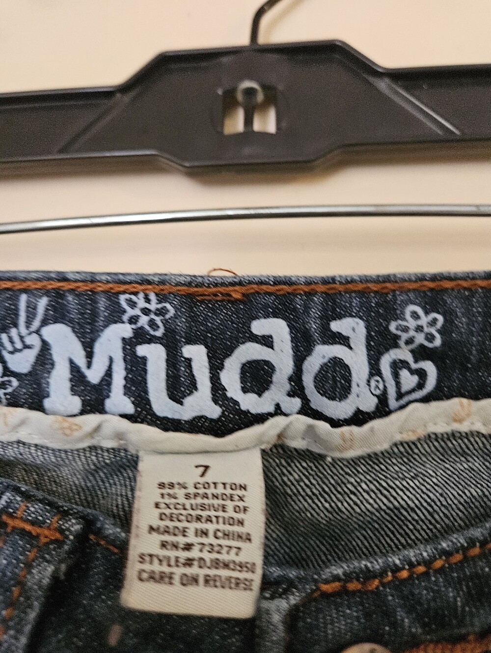 Mudd Women's Flared Jeans in Dark Blue Denim, Size 7 - Picture 2 of 4